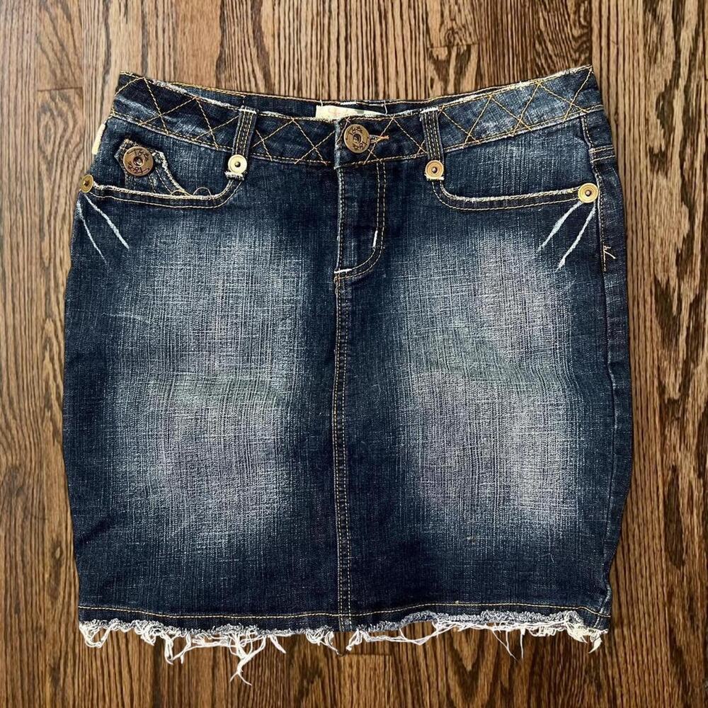 Dark denim skirt tyle jeans